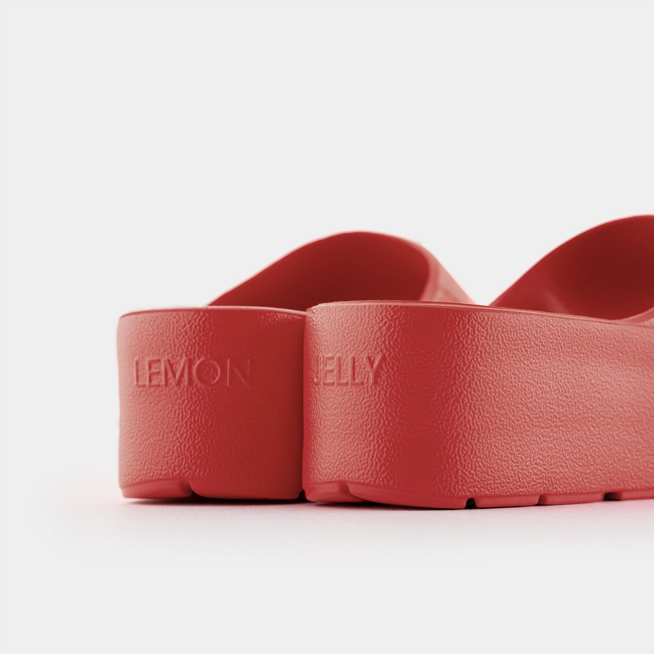 *FINAL SALE* Sunny - Cherry Red||*VENTE FINALE* Sunny - Rouge cerise