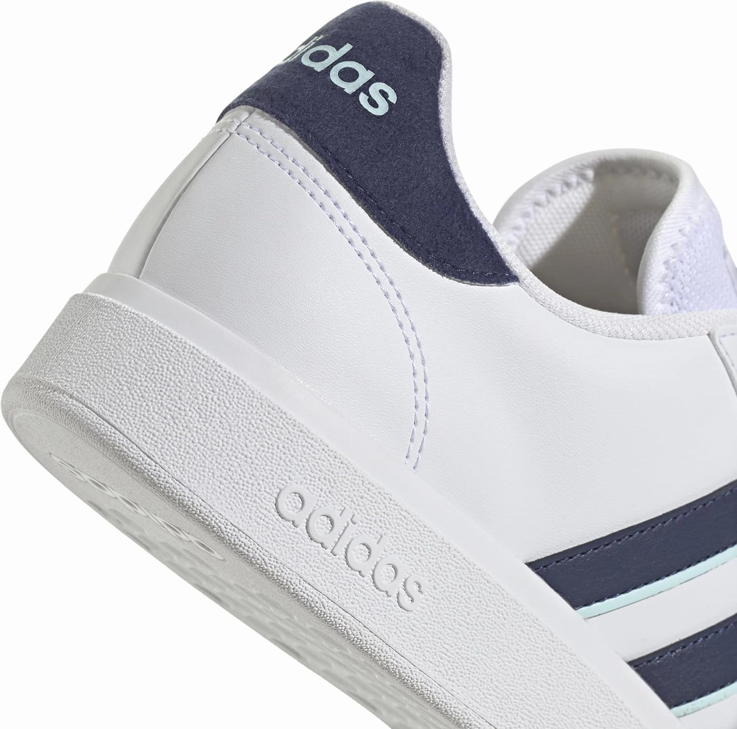 adidas Women's Low-top Sneaker