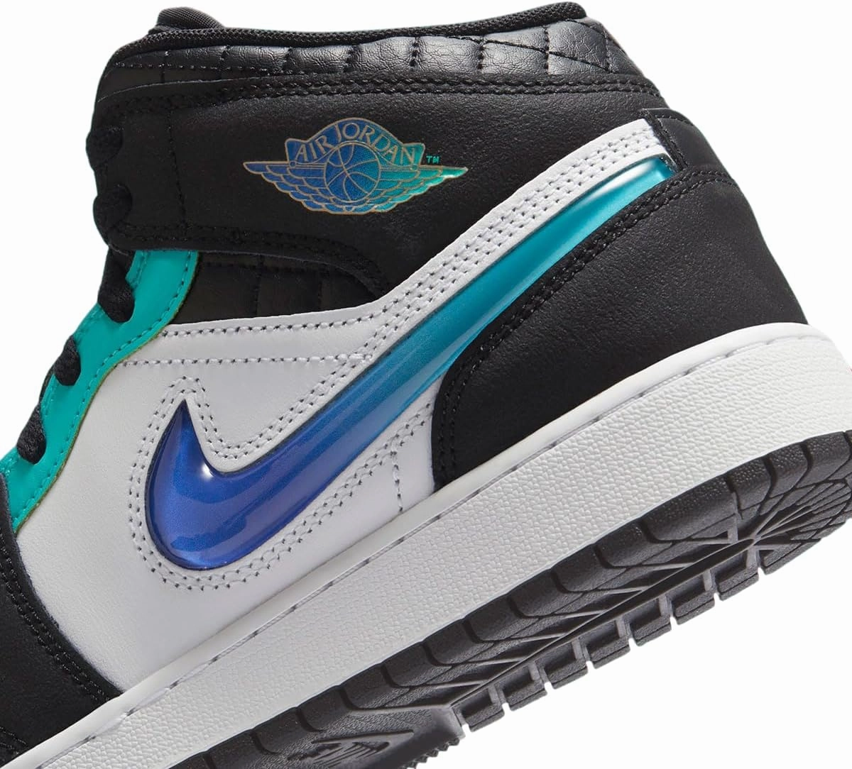 Air Jordan 1 Mid Big Kids' Shoes