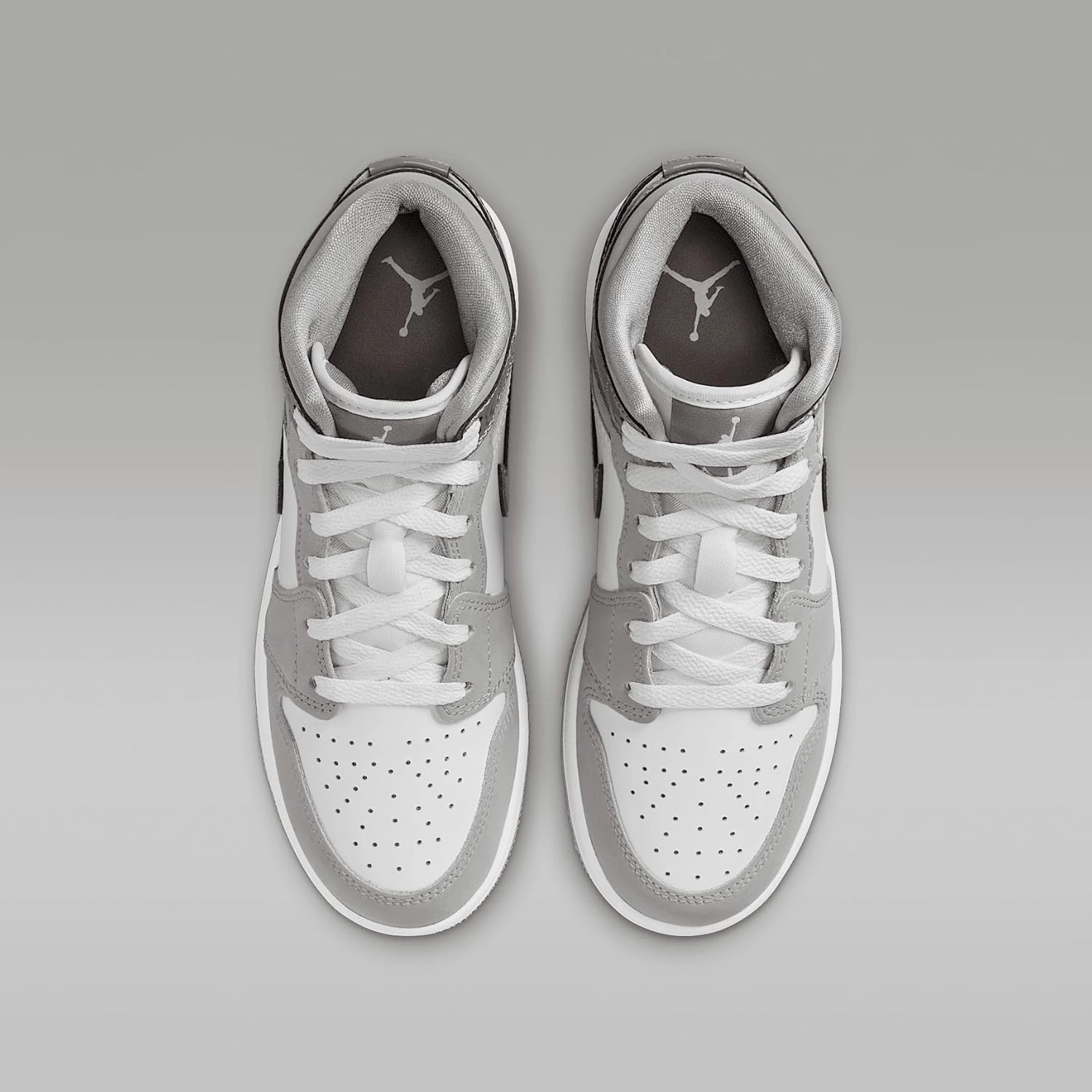 Air Jordan 1 Mid Big Kids' Shoes