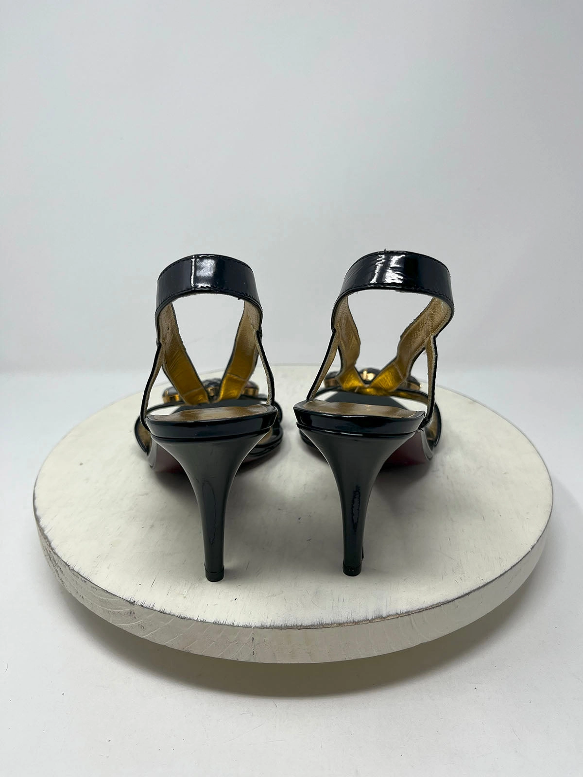 Amalfi Size 9.5 Black & Gold Jeweled Sandals