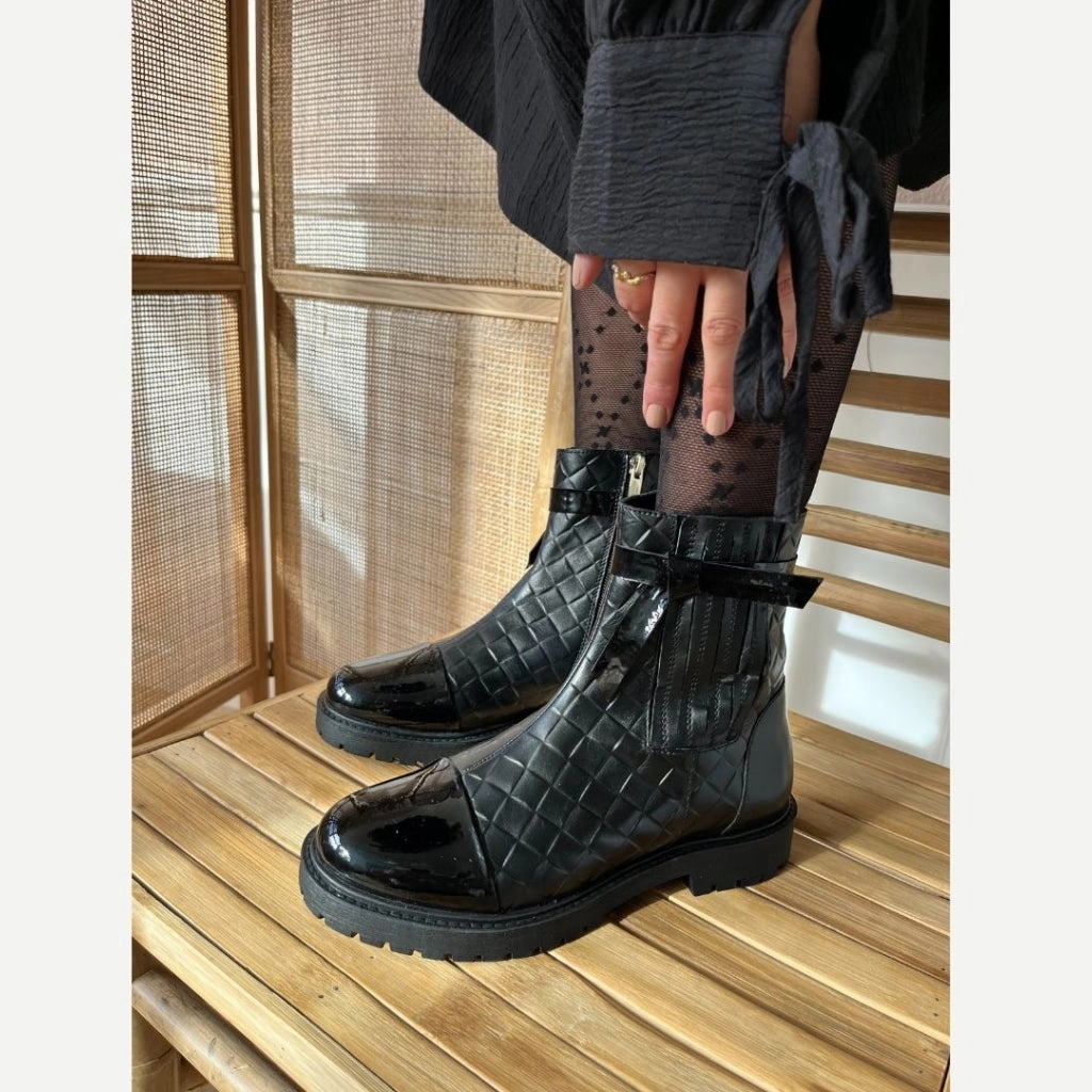 BE MY GUEST - BLACK PATENT