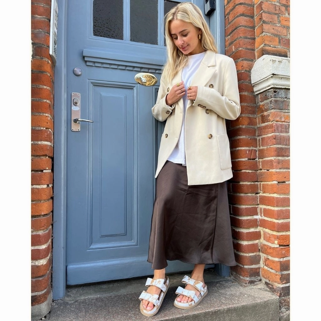 BE MY GUEST SUEDE - SAFARI/OFF WHITE