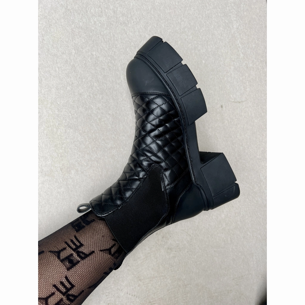 BE THERE - BLACK