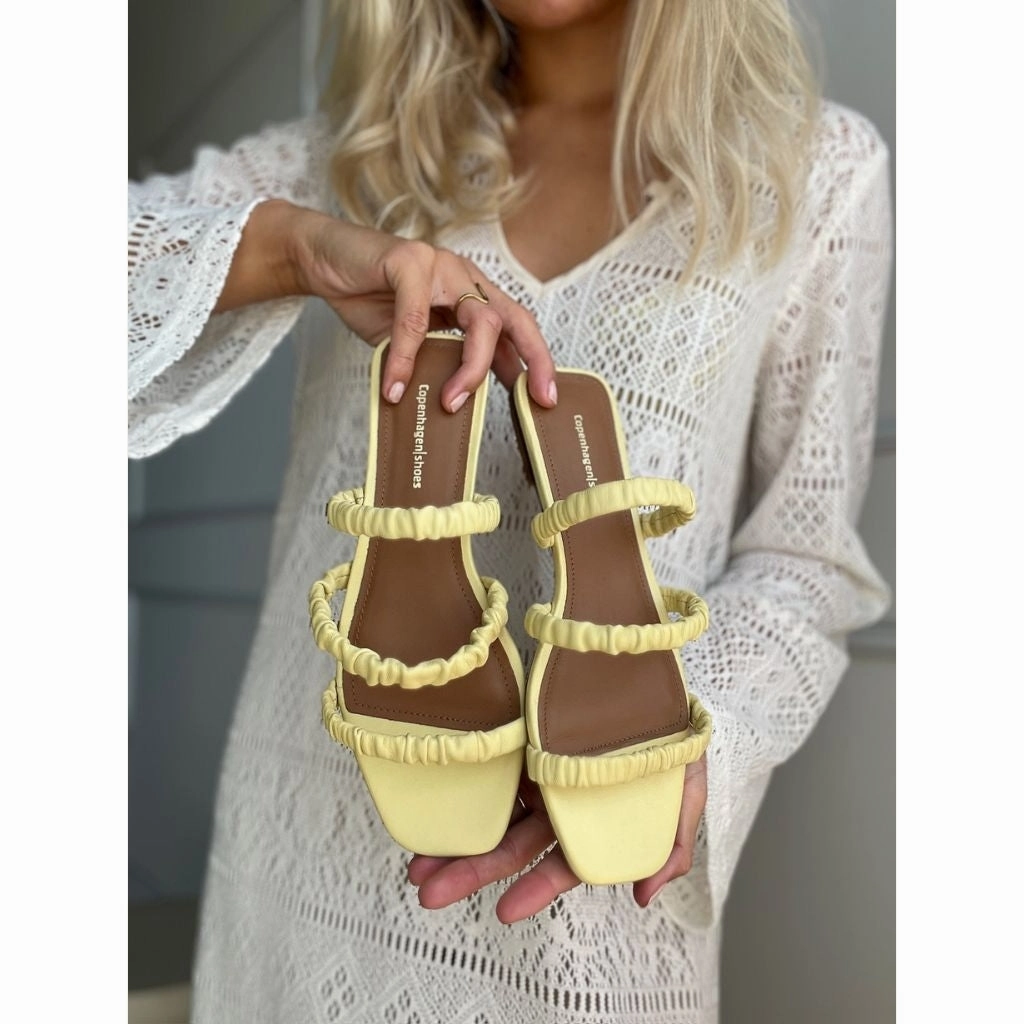 BLOOMER - LIGHT YELLOW