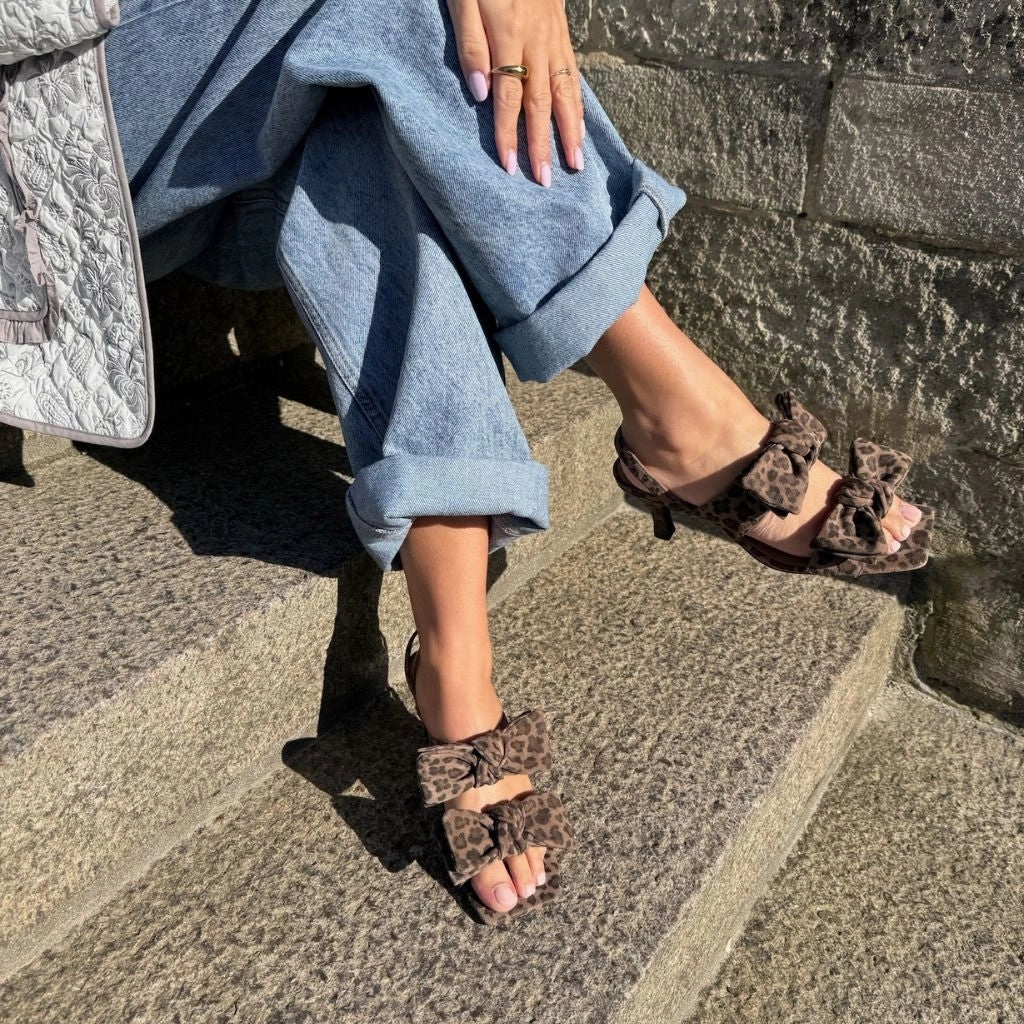 BUTTERFLY HEEL LEP. - LEP