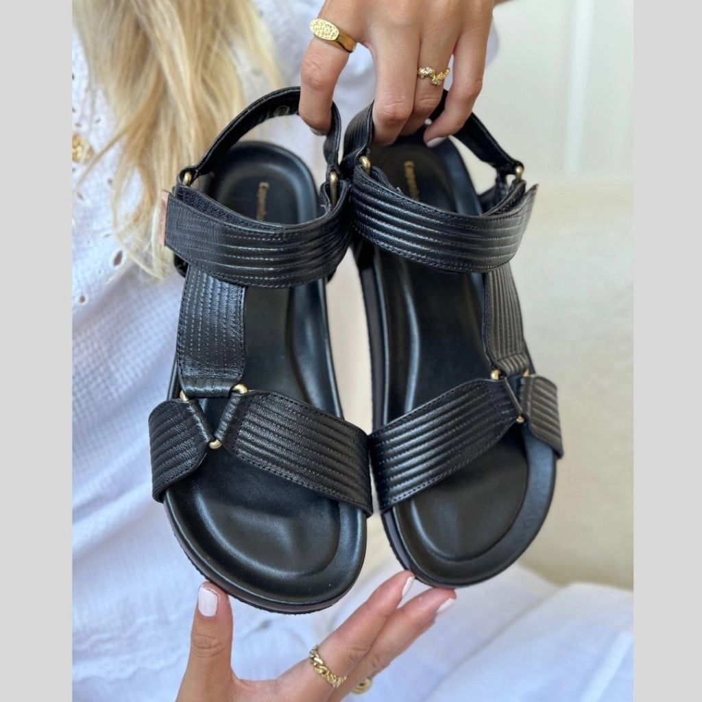 CARRIE LEATHER - BLACK