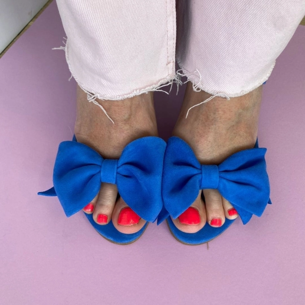 CELEBRATE - Josefine Valentin - ELECTRIC BLUE