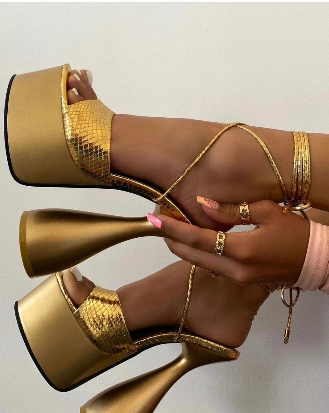 Coming In Hot Heels- Gold