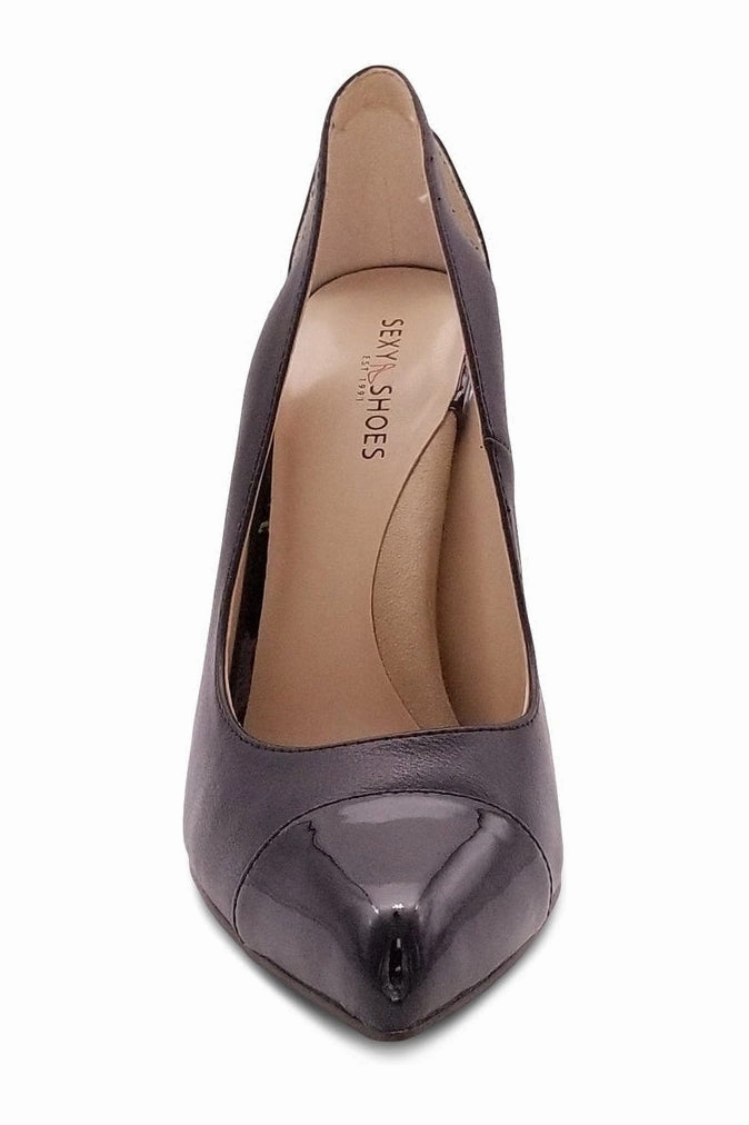 Cut Out Designed Pointed Toe Spectator Pump