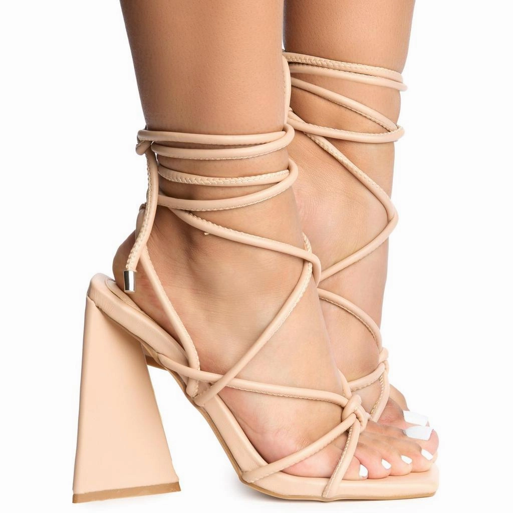 Danielle Heels-Nude