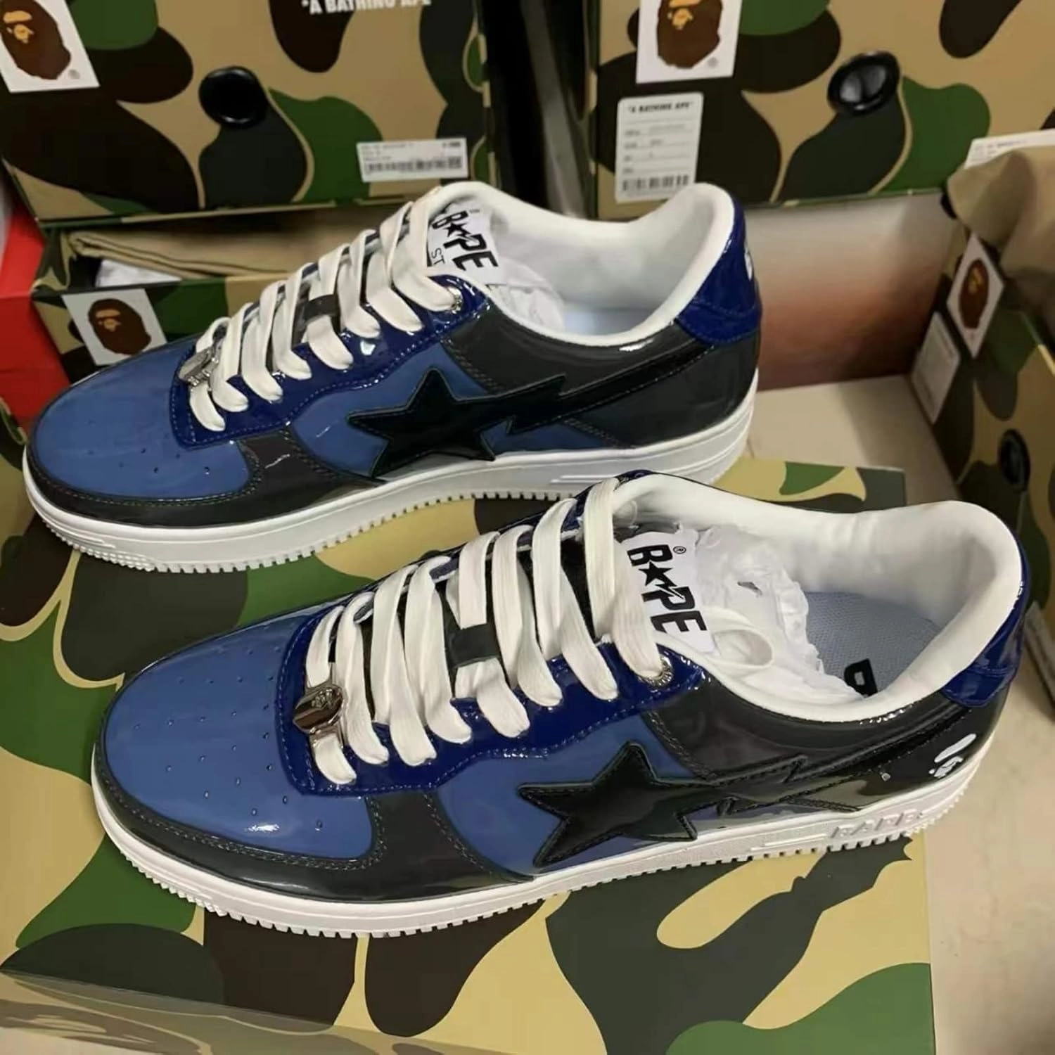 Ervkgm Sneakers for Women Men Classic Ape Head Logo Lightning Star Graphic Leather Trend Sports Shoes Low Top Skateboard Shoe