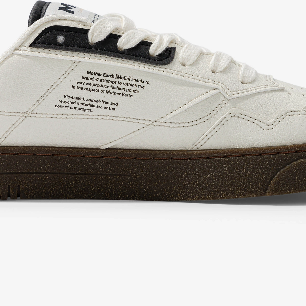 GEN9 Sneaker in White Black from MoEa