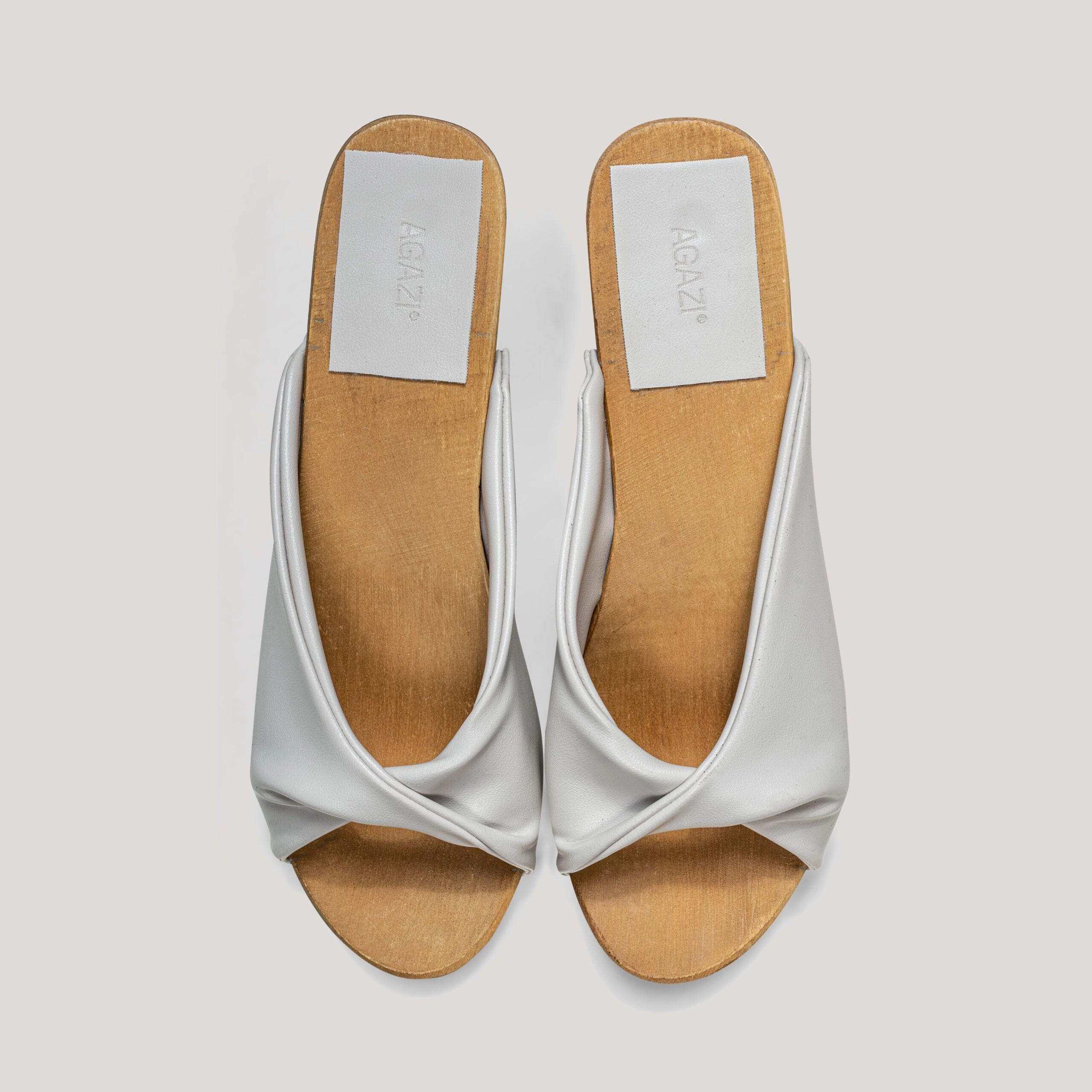 Grape Leather Vegan Clogs | Cream