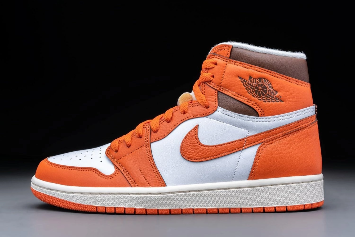 Jordan Womens Air 1 High OG WMNS DO9369 101 Starfish - Size