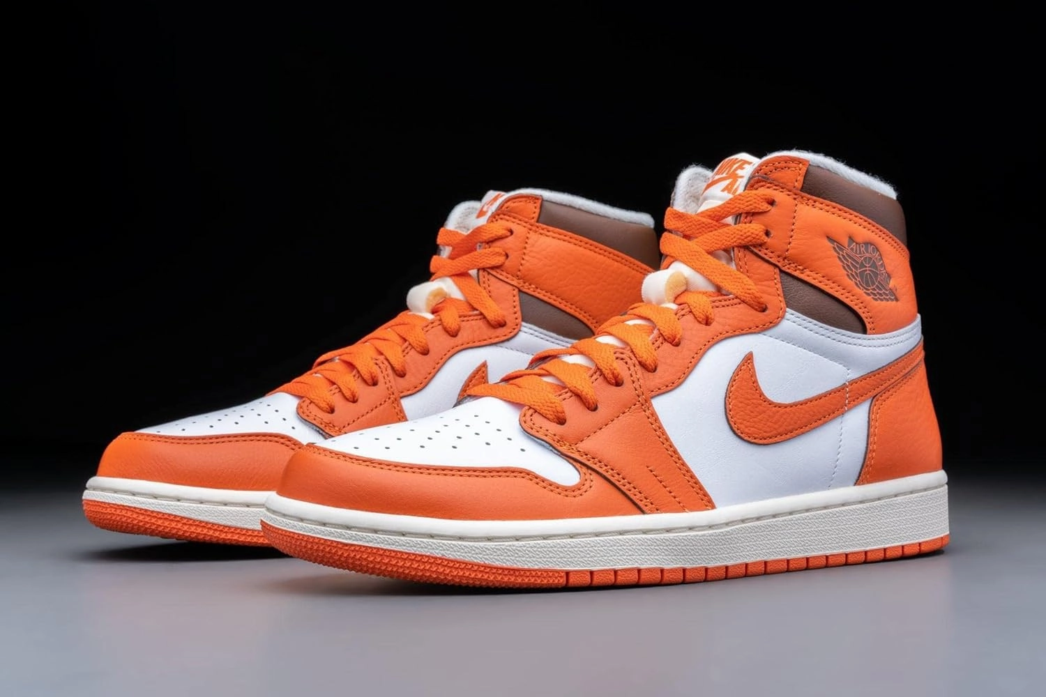 Jordan Womens Air 1 High OG WMNS DO9369 101 Starfish - Size