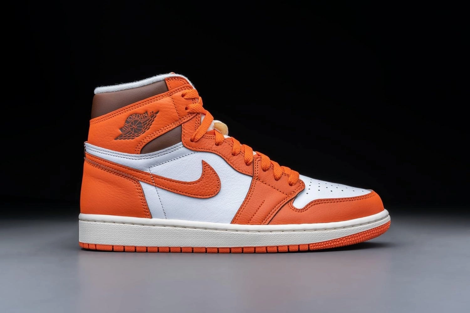 Jordan Womens Air 1 High OG WMNS DO9369 101 Starfish - Size