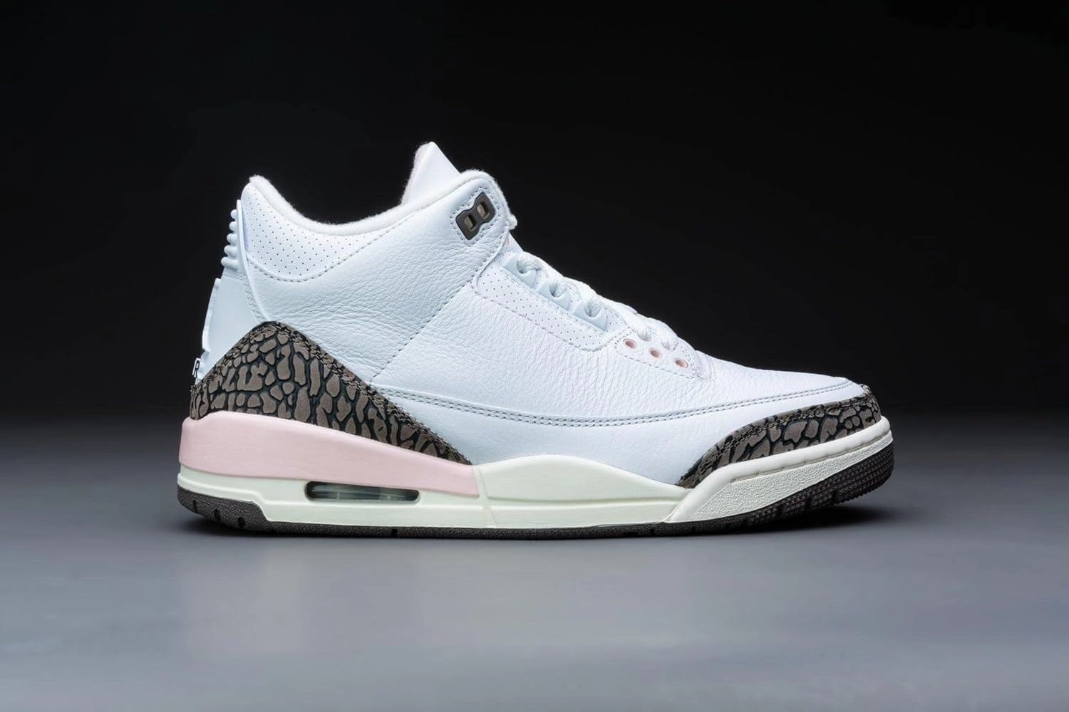 Jordan Womens Air 3 WMNS CK9246 102 Dark Mocha - Size