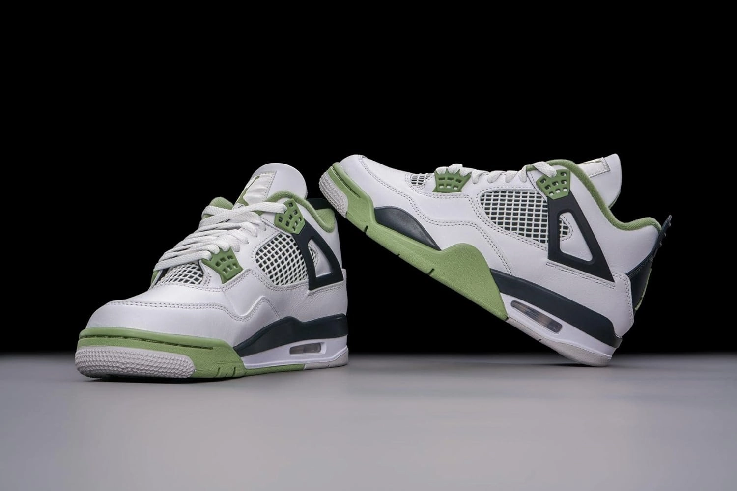 Jordan Womens Air Jordan 4 WMNS DJ0675 200 Shimmer - Size