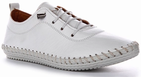 Justinreess England Lexi 2 In White For Women