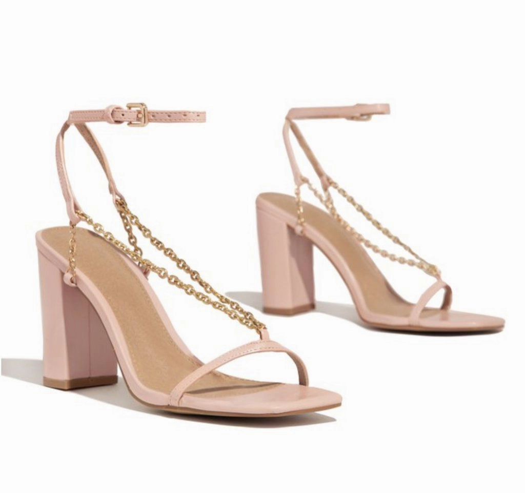 Kaila Heels-Nude