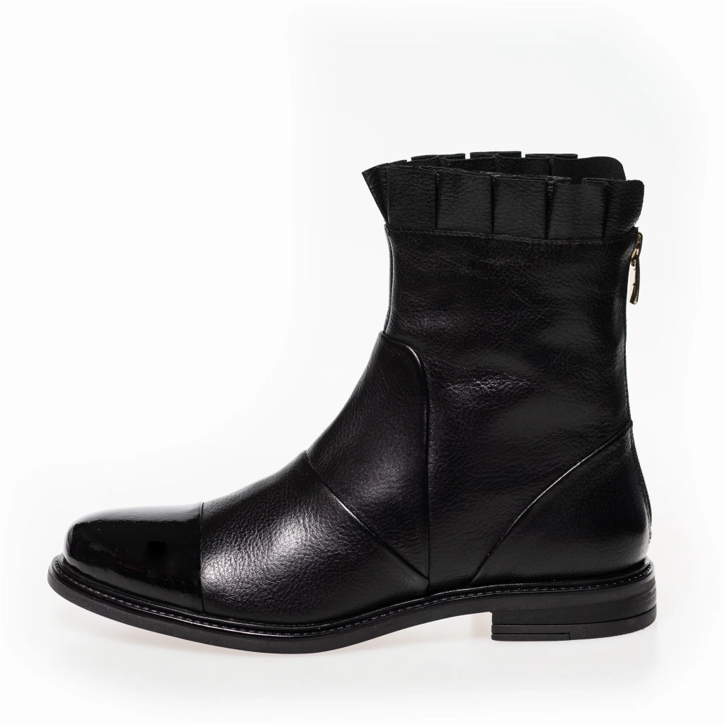 MARGARET - BLACK W/PATENT TOE