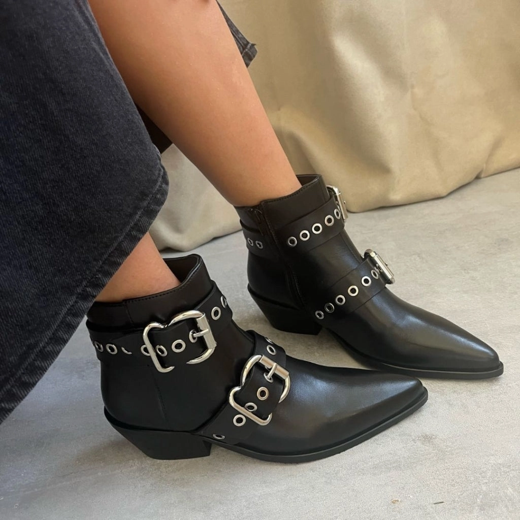 MOVE FOR MORE BLACK - BLACK