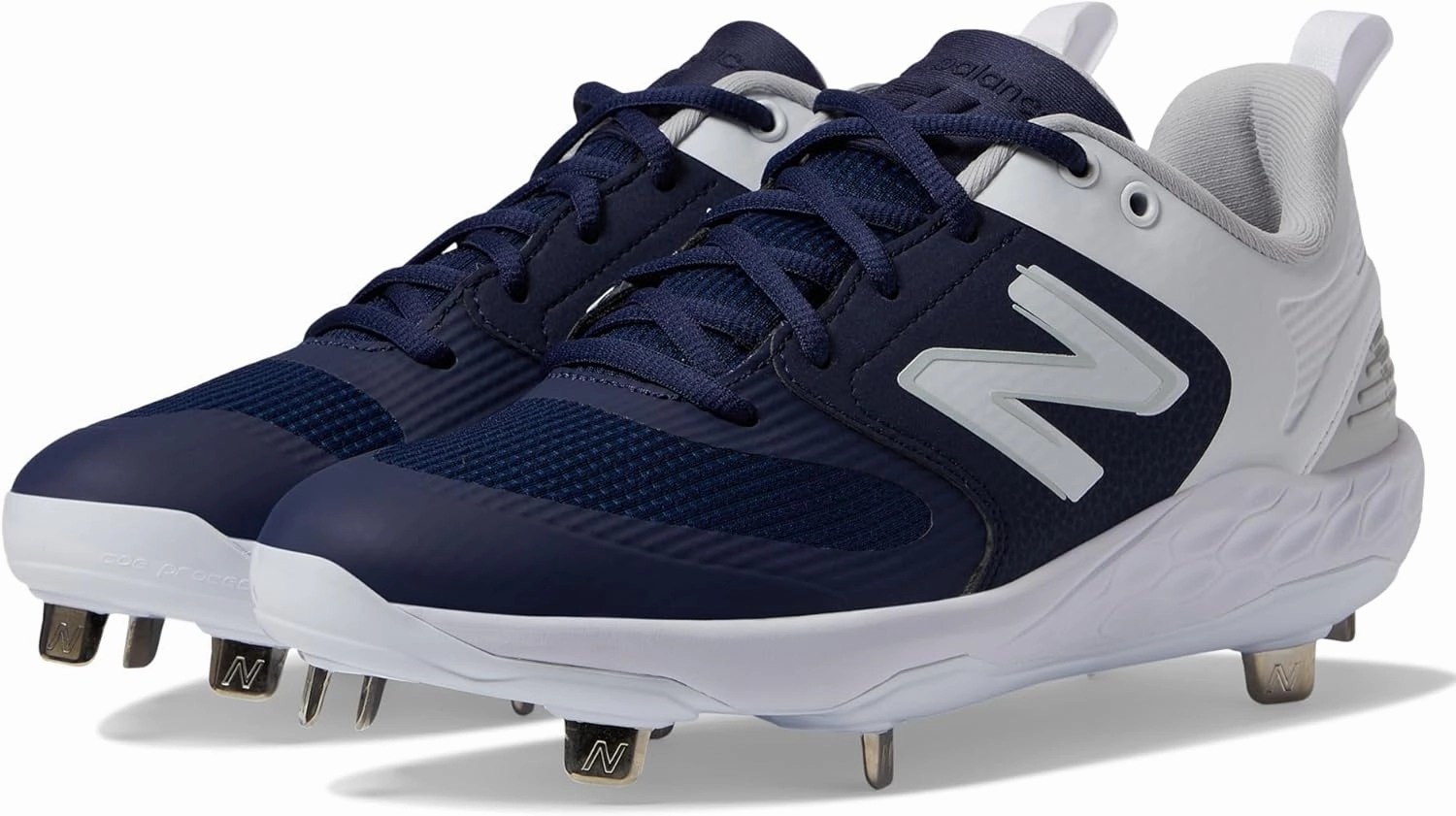 New Balance Women's Fresh Foam Velo V3 Softball Shoe