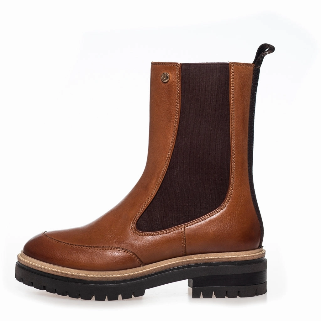 NEW FALL 23 - TAN