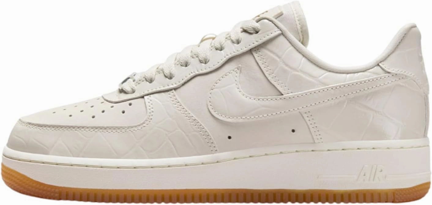 Nike - WMNS AIR Force 1 '07 LX NBHD Leather Trainers for Women