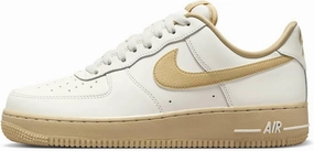 Nike Air Force 1 07 Women's Shoes (FZ3597-133, SAIL/Vintage Green/Sesame) Size 6.5