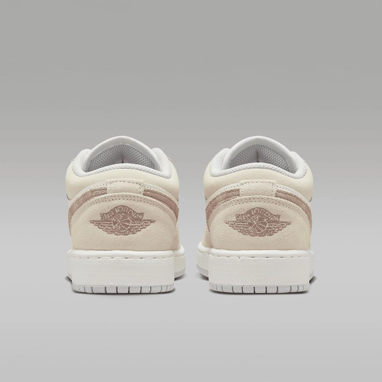 Nike Air Jordan 1 Low SE GS Boys Shoes