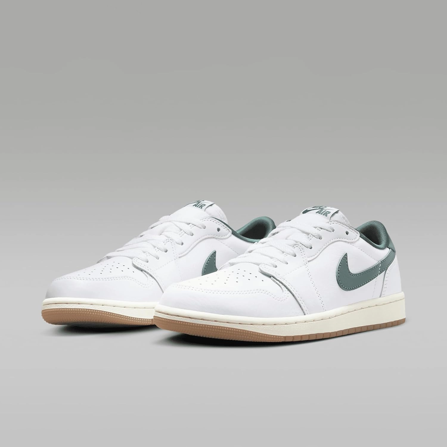 Nike Jordan Women's 1 Retro Low OG Shoes