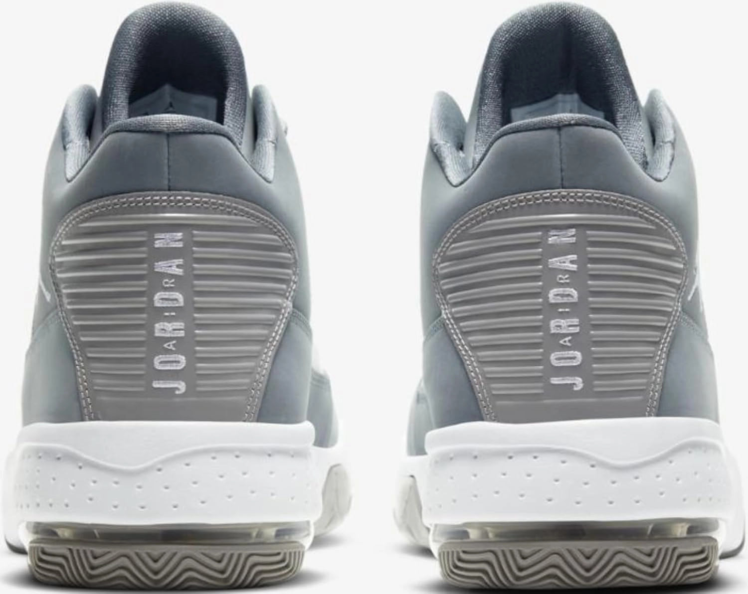 NIKE Men's Basketball Shoe