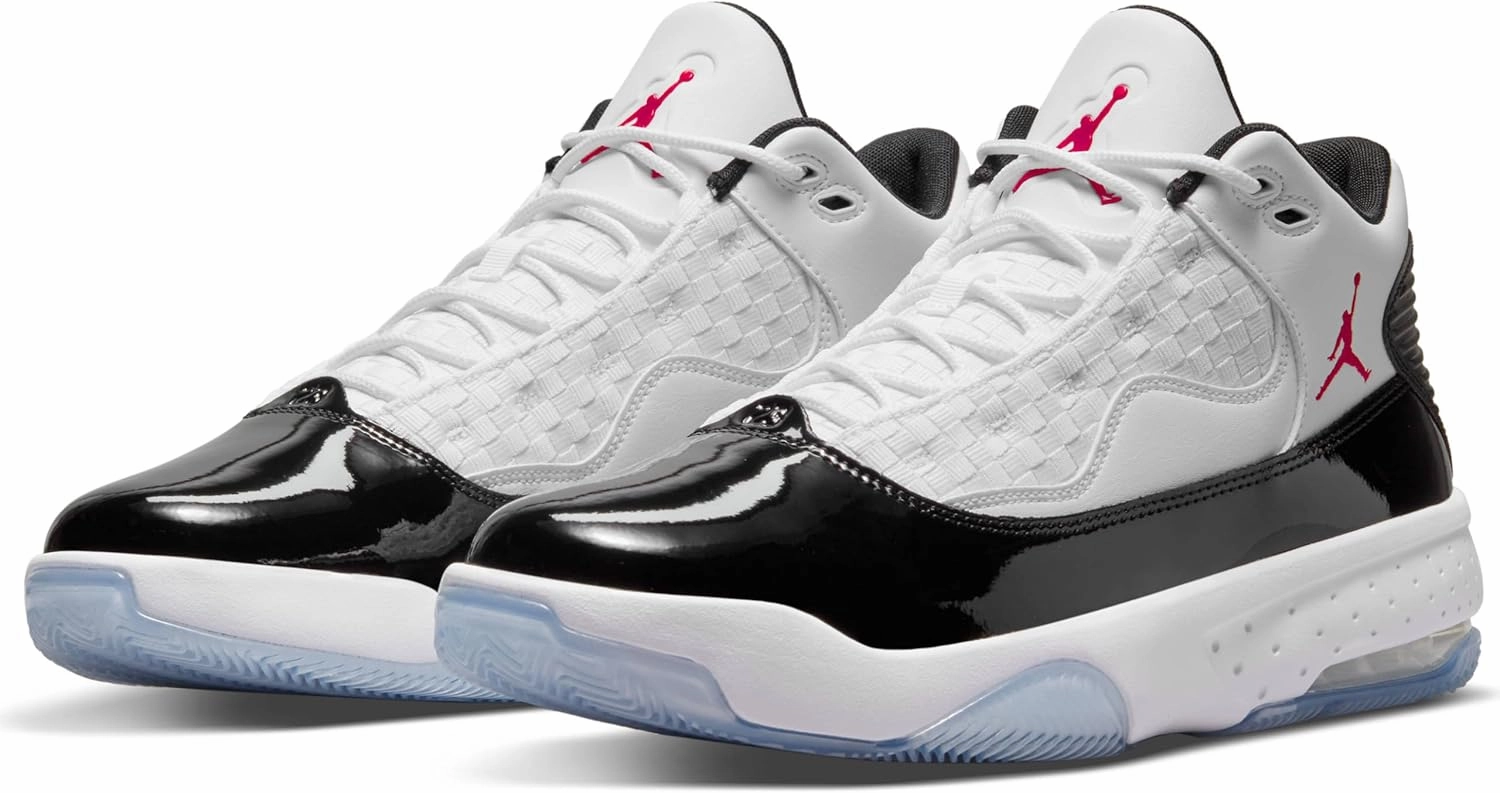 NIKE Men's Basketball Shoe
