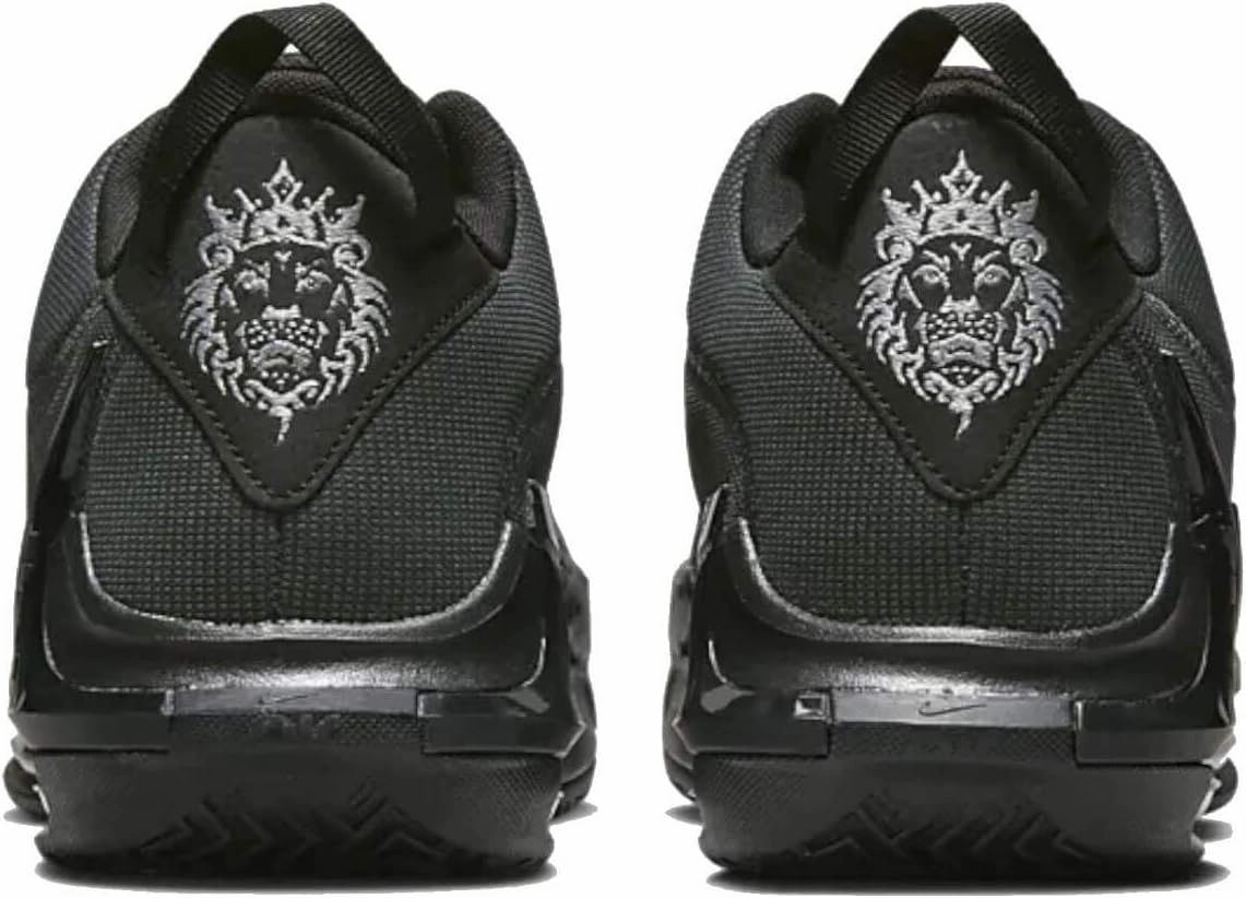 Nike Men's Lebron Witness 7 Basketball Shoes
