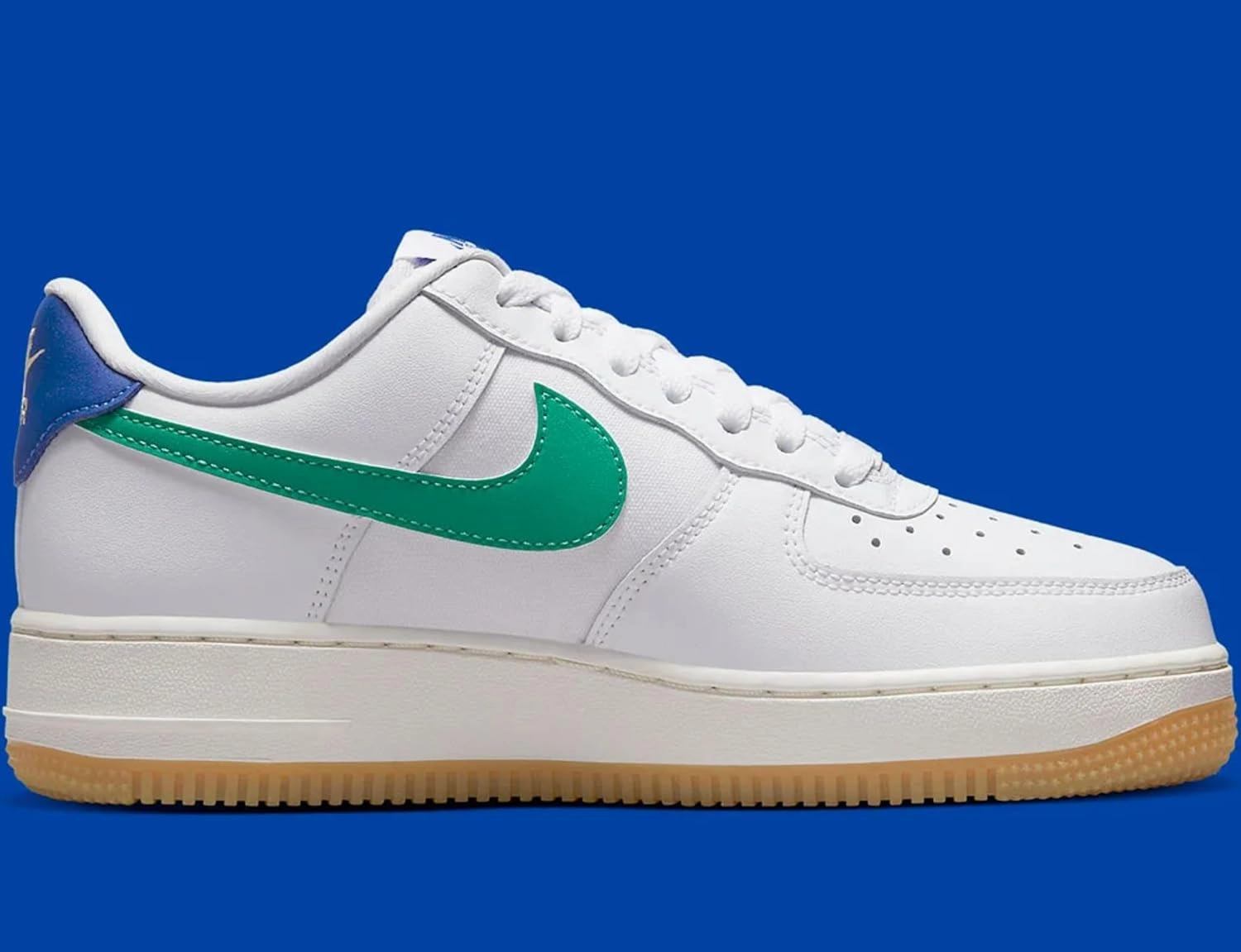 Nike Women's Air Force 1 '07 Shoes