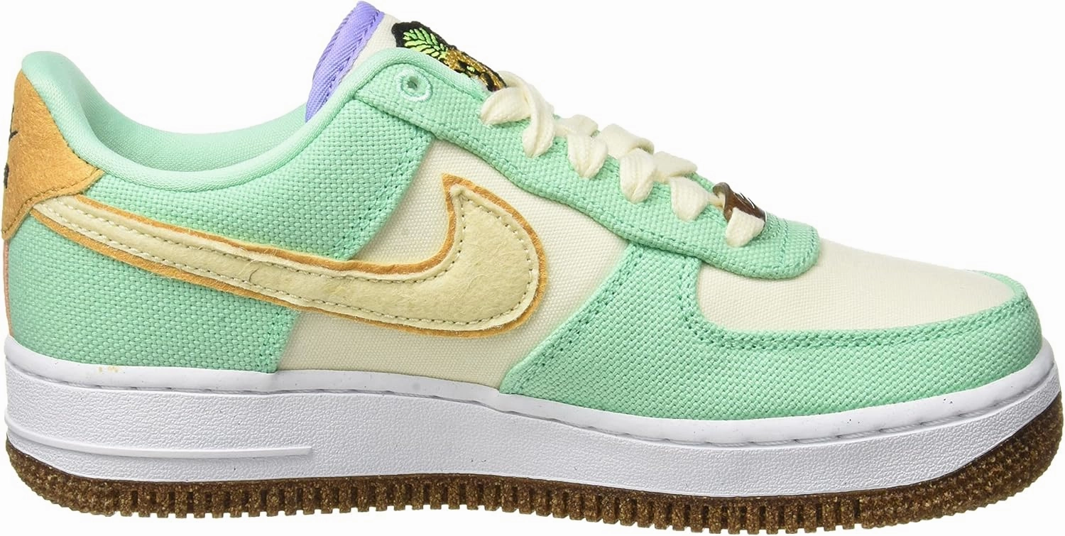 Nike Women's Basketball Shoe