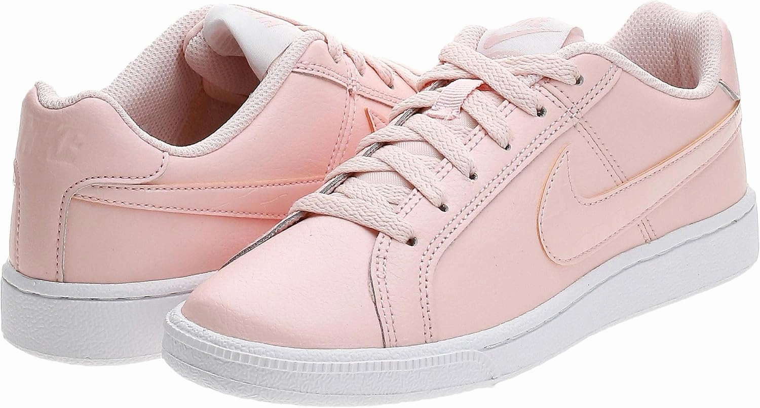 NIKE Women's Flat Sports Leisure