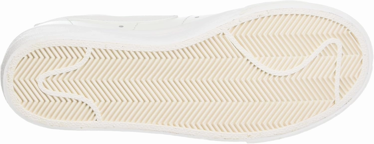 NIKE Women's Flex Supreme TR 5 Cross Training Shoe