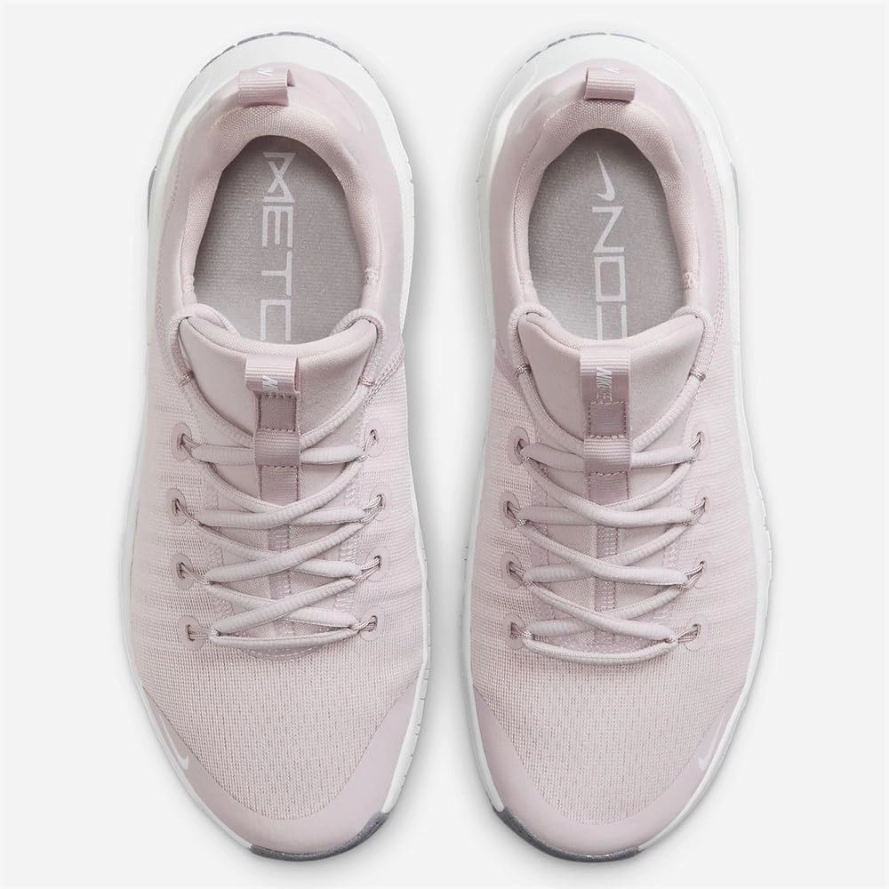 Nike Women's Free Metcon 6 Sneaker