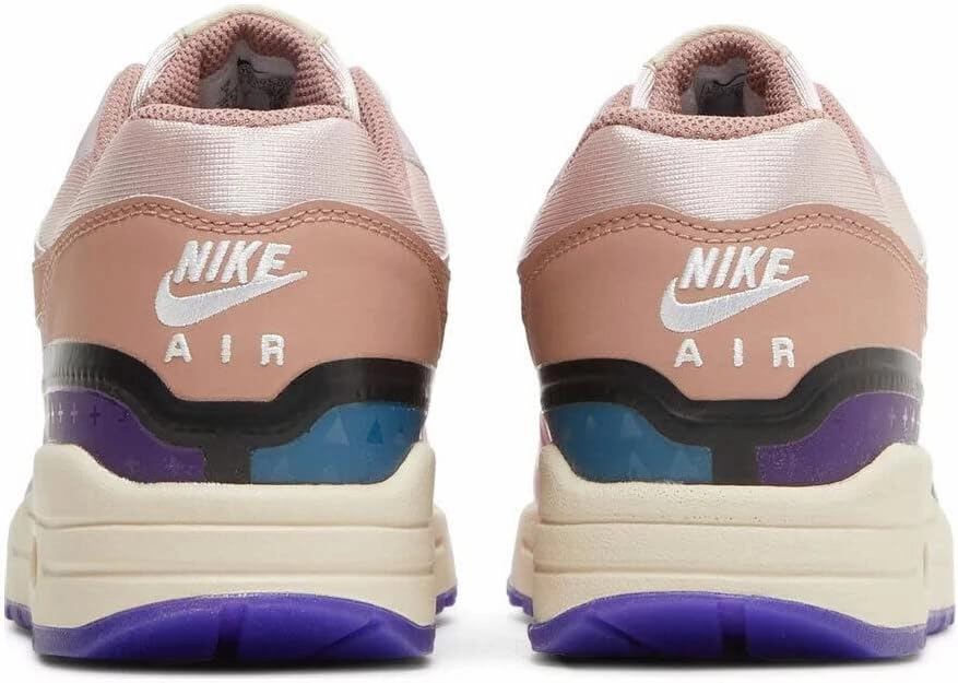 Nike Women's Modern