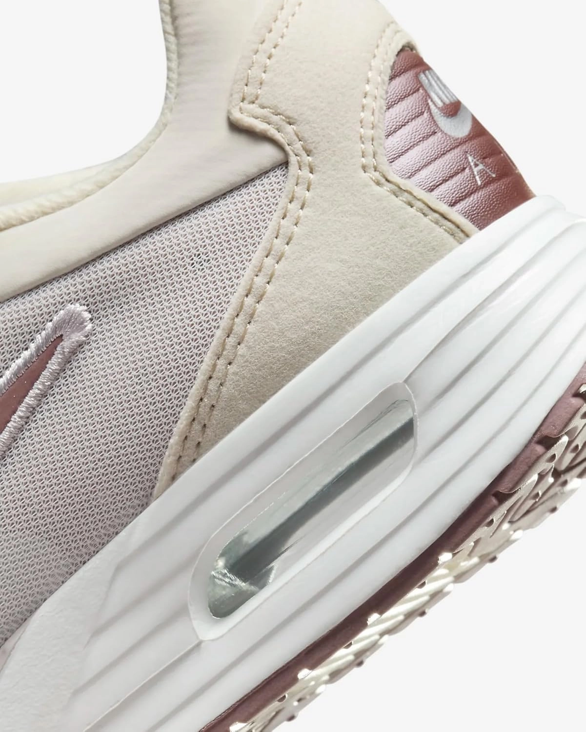 Nike Women's Modern