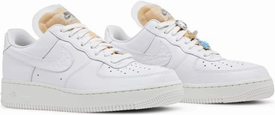 Nike Women's Modern
