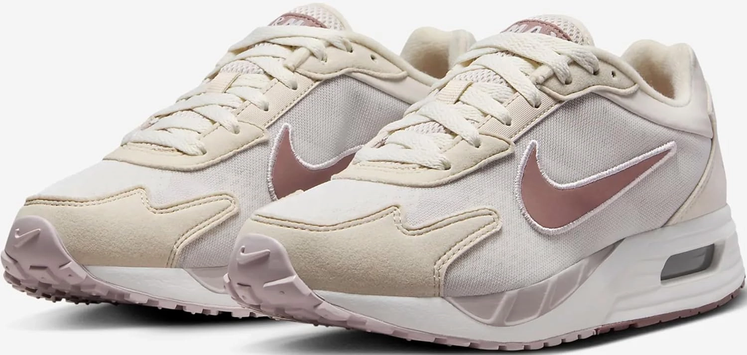 Nike Women's Modern