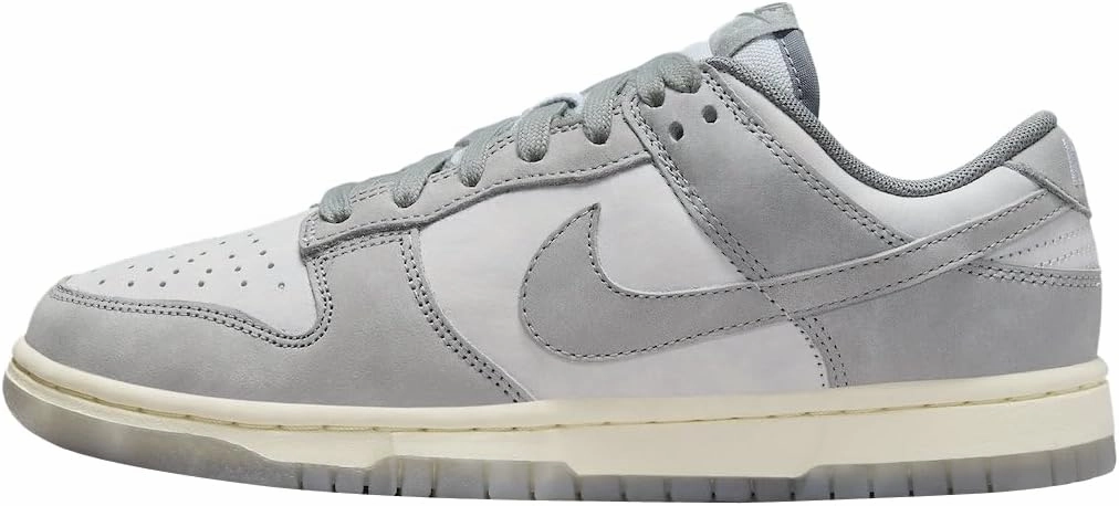 Nike Women's Modern