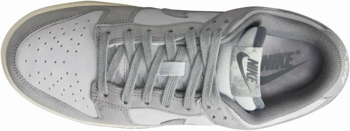 Nike Women's Modern