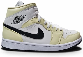 Nike Women's Modern