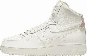 Nike Women's Modern