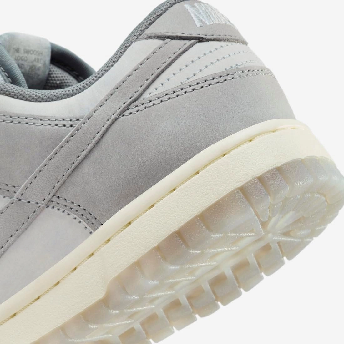 Nike Women's Modern